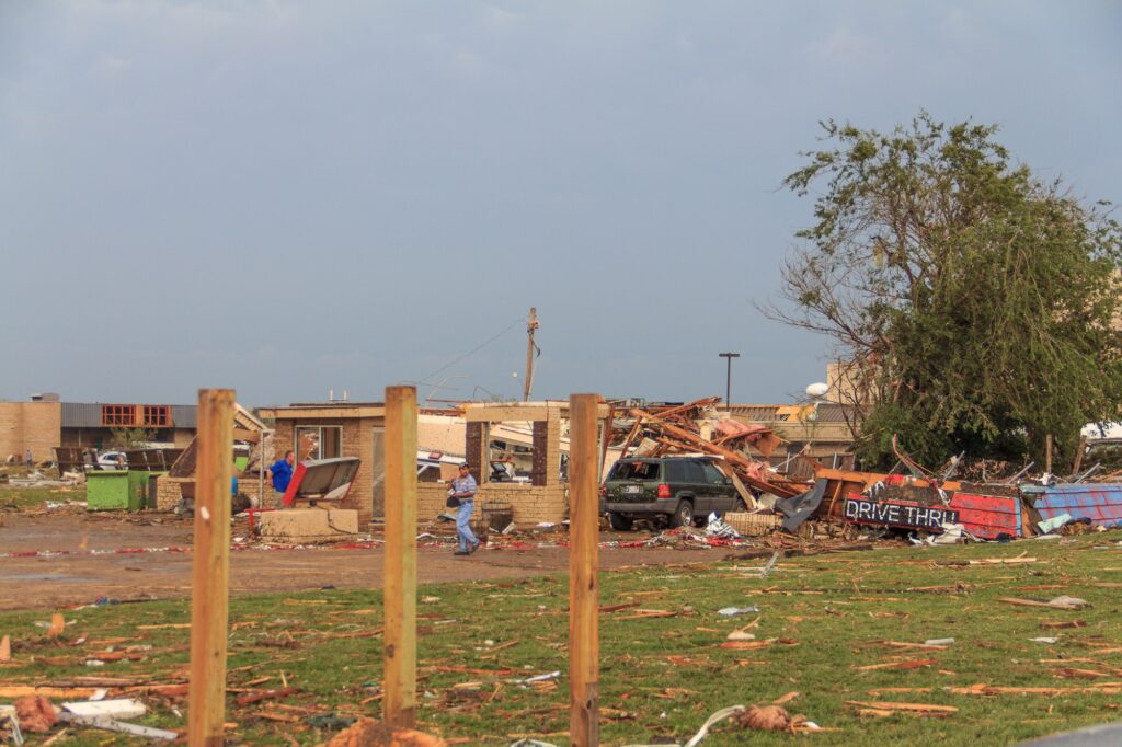 Van's Pig Stand destroyed at 4th and telephone road