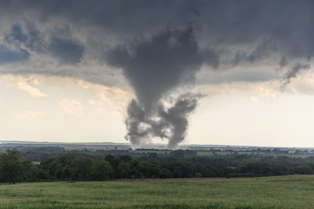 Multivortex Stage with violent vortices spinning around near the ground